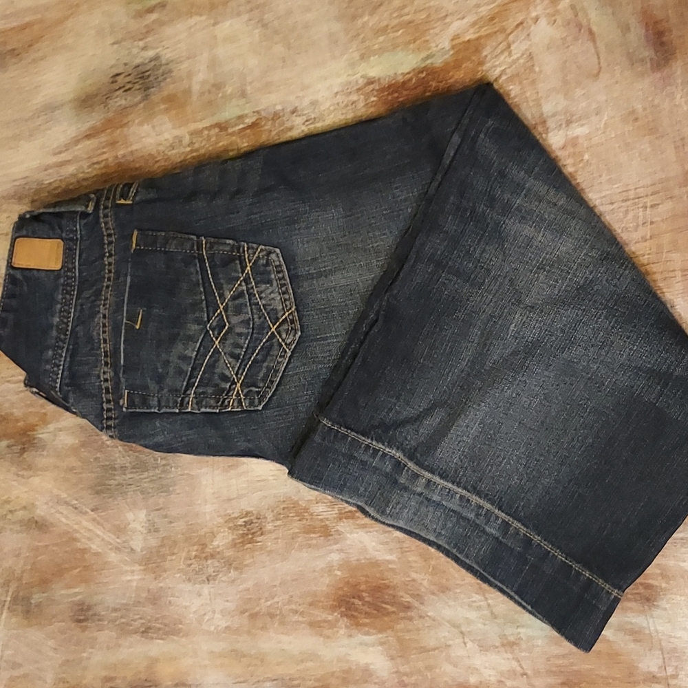 Maurices capris